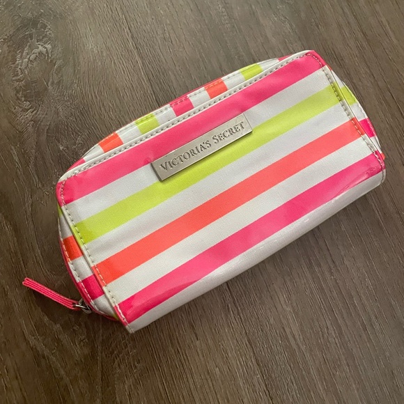 *LikeNew* RARE Victoria’s Secret Beauty Travel Makeup Brush Case - Picture 12 of 12